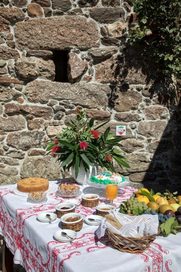 Gasthaus Quinta De Cima De Eiriz Guimarães Exterior foto