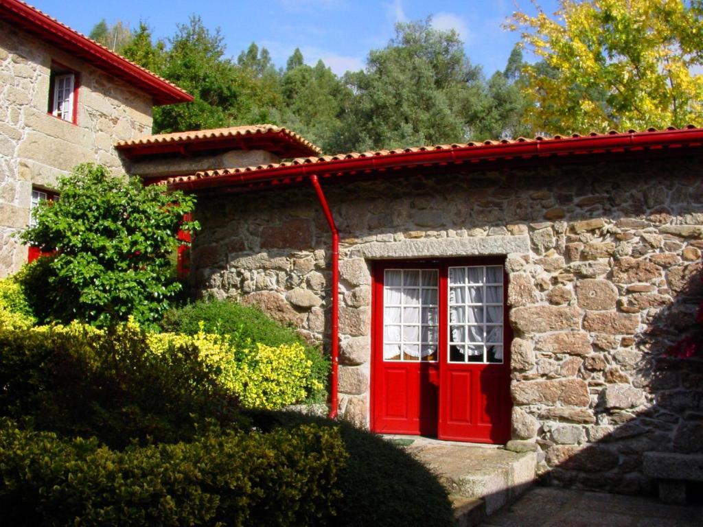 Gasthaus Quinta De Cima De Eiriz Guimarães Exterior foto