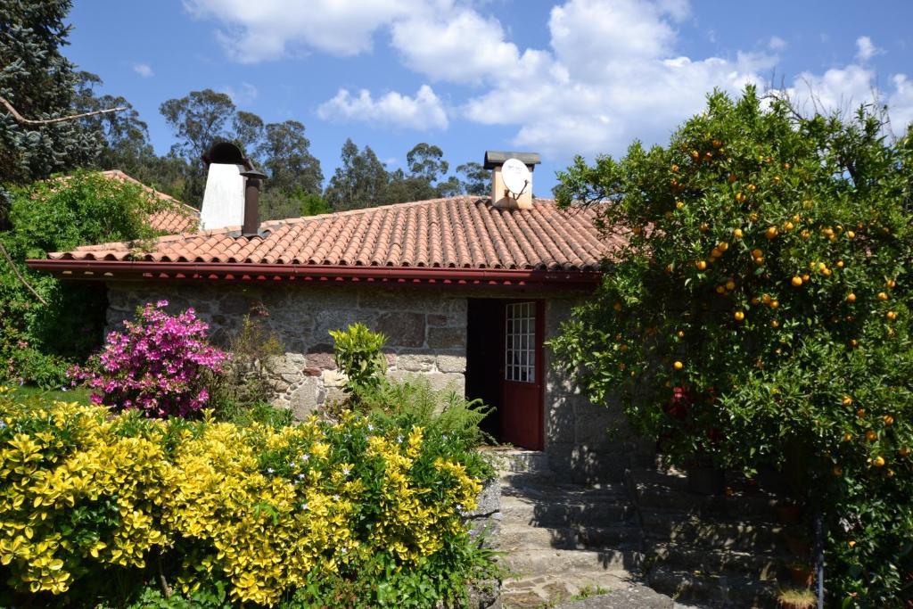 Gasthaus Quinta De Cima De Eiriz Guimarães Exterior foto