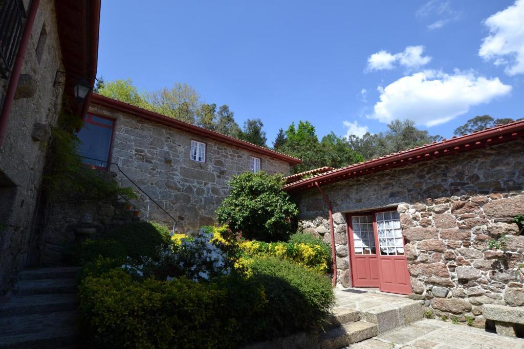 Gasthaus Quinta De Cima De Eiriz Guimarães Exterior foto